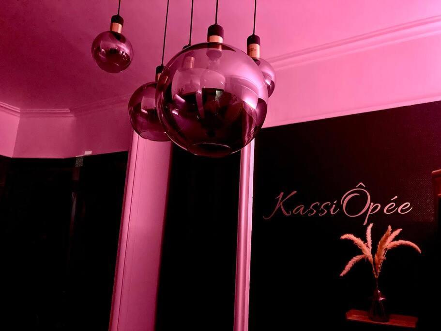 Suite Kassiopee, Romantisme, Balneo, Sauna Quimperle Ngoại thất bức ảnh